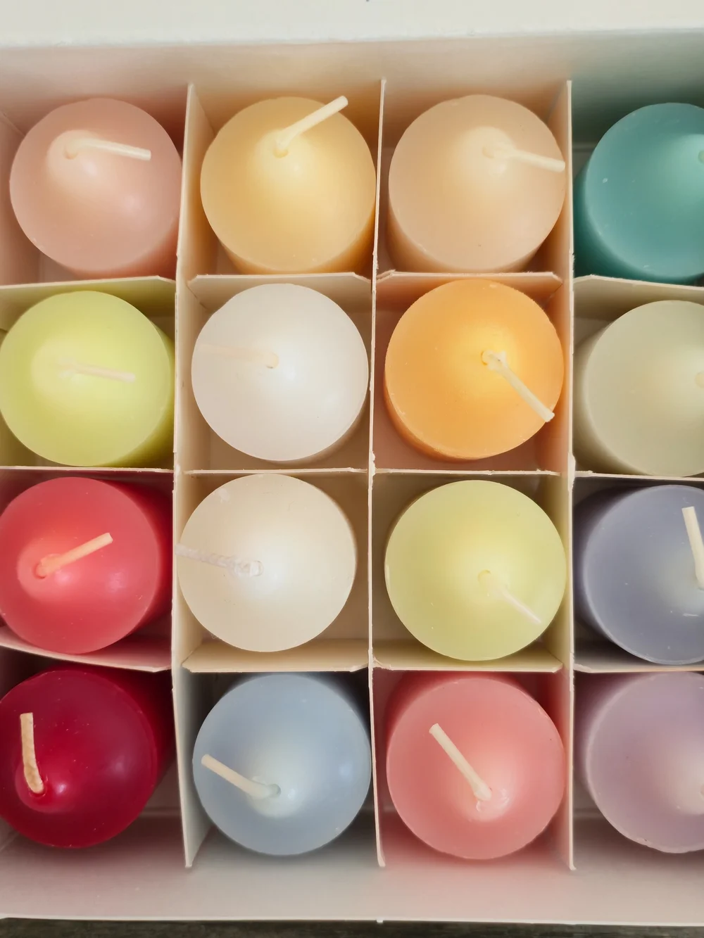 NIB PartyLite CS0208 Retired Votive Candle Sampler Box 16 New Old Stock Rare - Picture 3 of 9